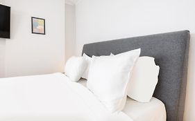 Olala Lisbon Oriente Suites C